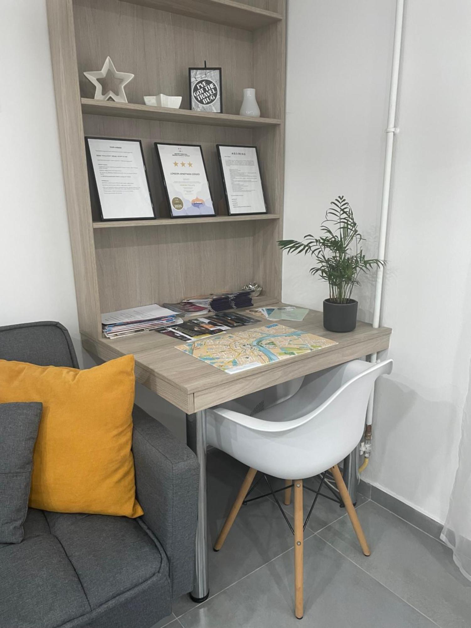 London Apartman Сегед Екстер'єр фото